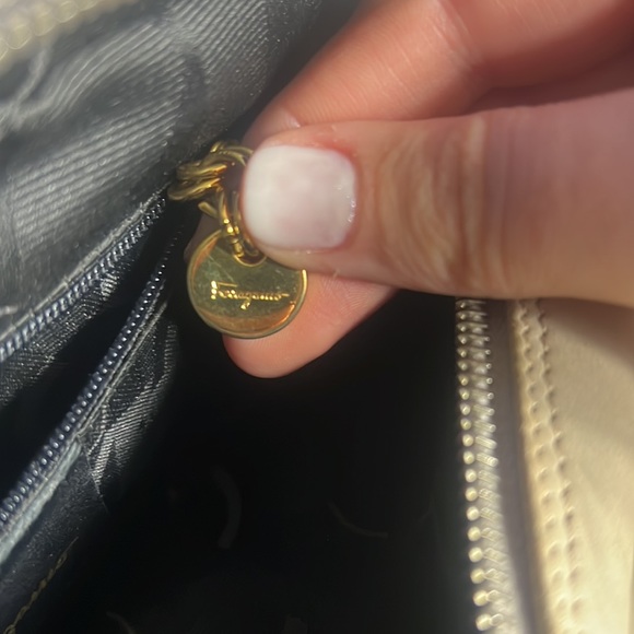 AUTHENTIC FERRAGAMO PURSE - Picture 6 of 7